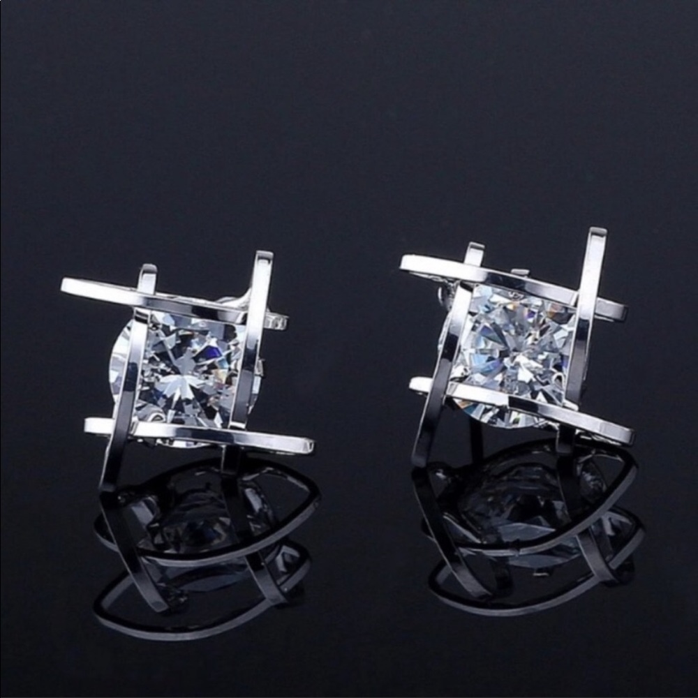 3D Silver Cage Diamond Stud Earrings - Picture 3 of 7